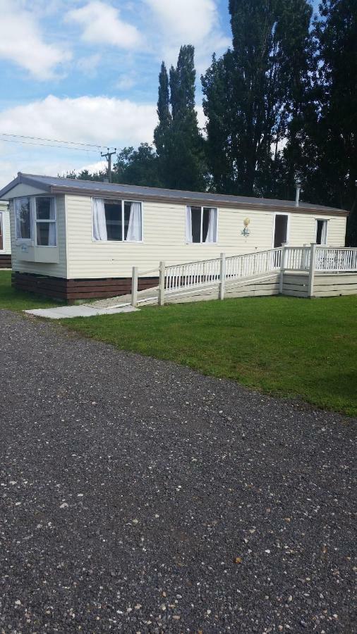 Fenlake Holiday Accommodation Metheringham Buitenkant foto